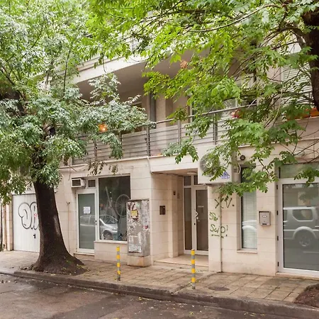 Pearl Apartment *