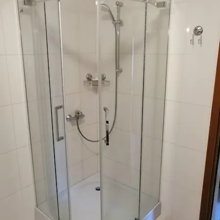 Pearl Apartment *